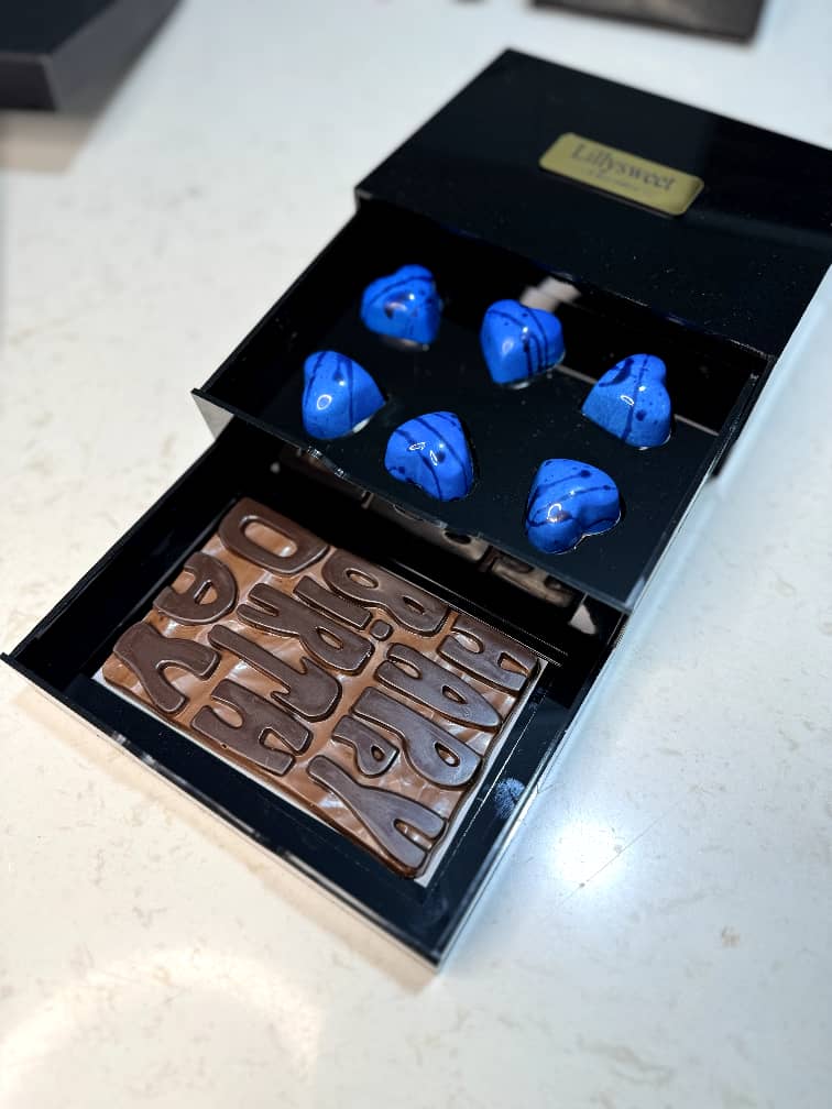 آموزش تخصصی شکلات دستساز و ترافل لی لی سوییت در شیراز